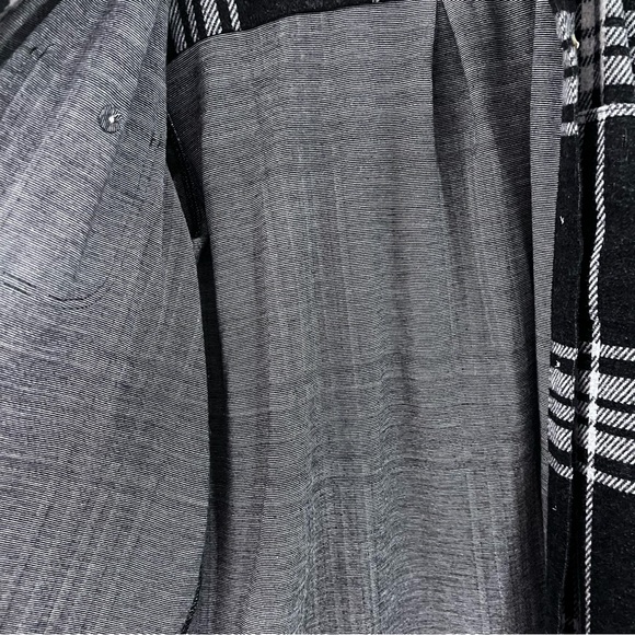 Faherty Legend Sweater Shirt in grey Charcoal Buffalo Check large buttons - Picture 3 of 7